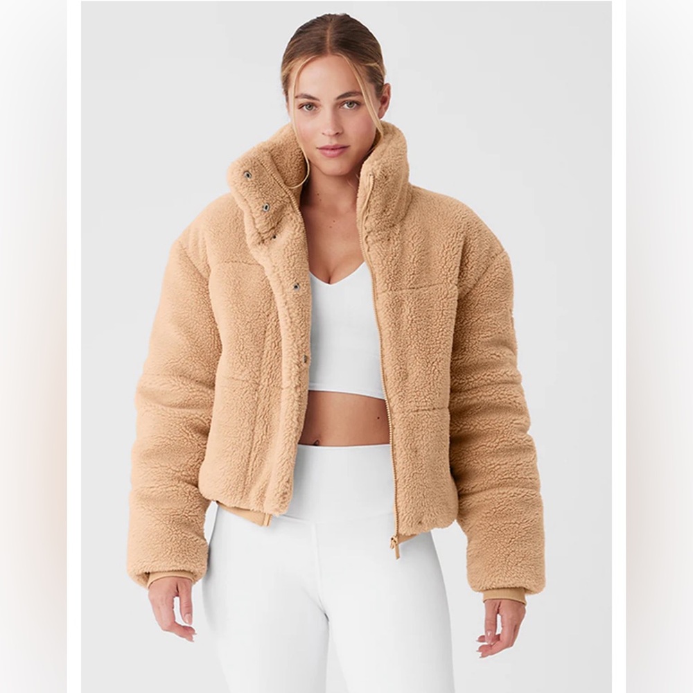 ALO Yoga Sherpa Snow Angel Puffer
